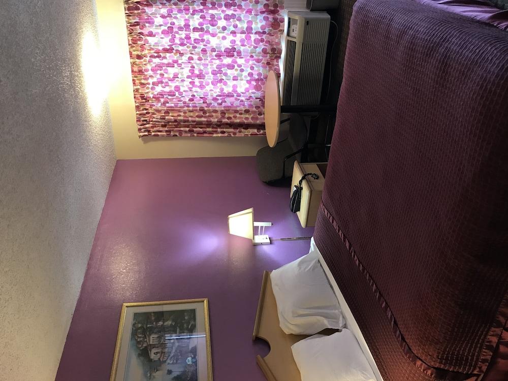 Hotel Jax Downtown